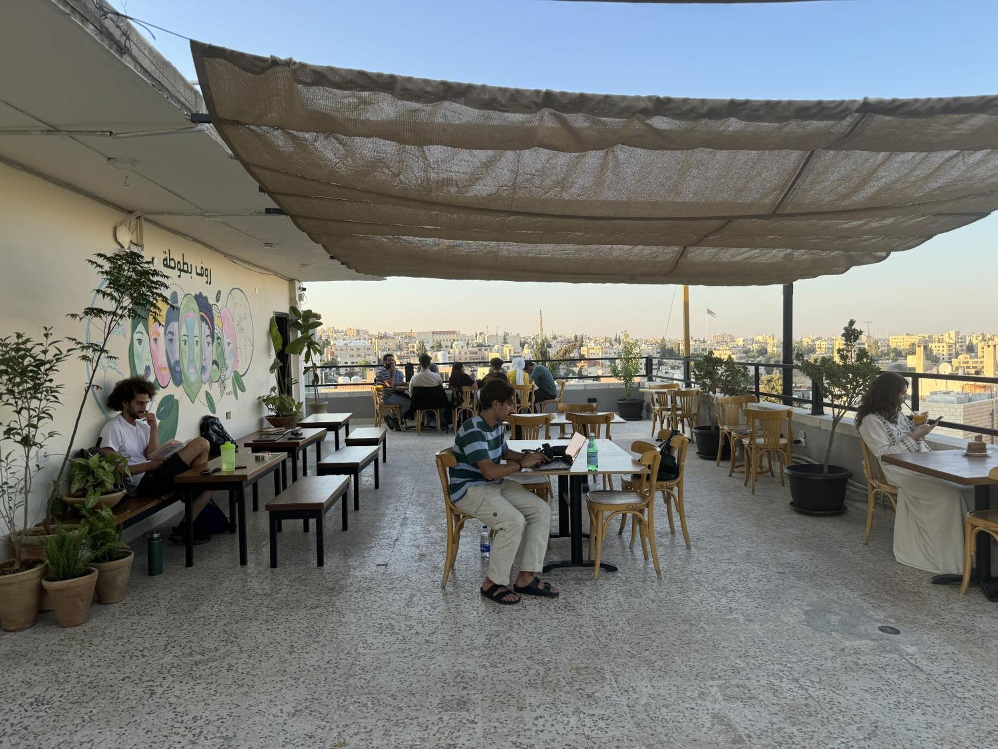Battuta Hostel Amman Exterior foto
